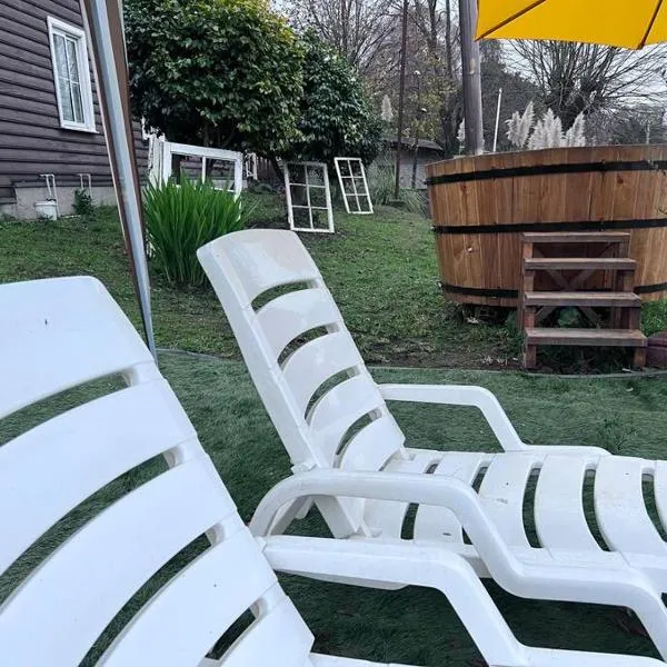 Cabaña 4 personas con tinaja extra, hotel en Lota