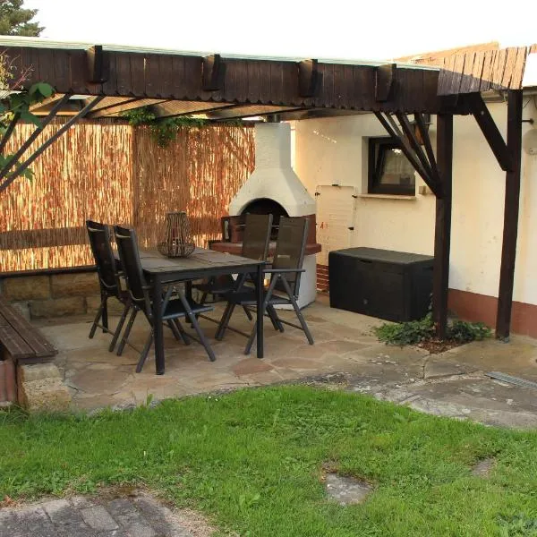 Ferienwohnung Rolle, hotel v destinaci Schöna
