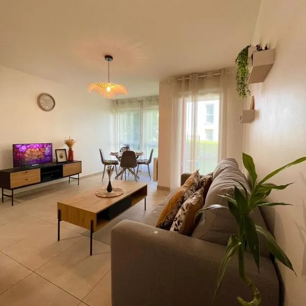Welcome to Paris ! T3 super cosy, parking, terrasses, idéal 1-6 personnes, 8 min to Paris – hotel w mieście Vitry-sur-Seine