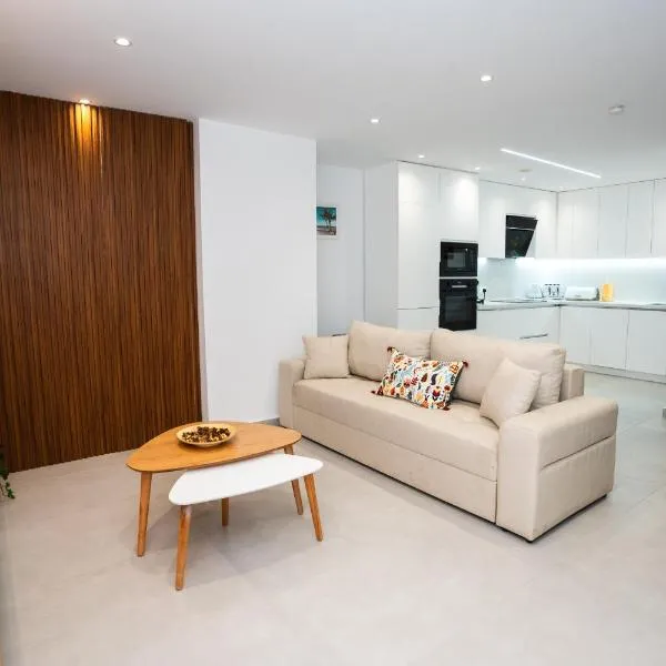 AA flat, hotel in Sarandë