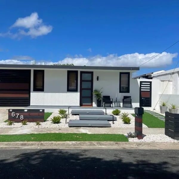 Casa Valentina Dreamy Beach Lakeview House, хотел в Punta Santiago