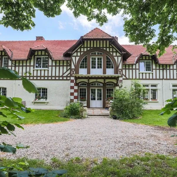 Chalet des longschamps, hótel í Argoeuves