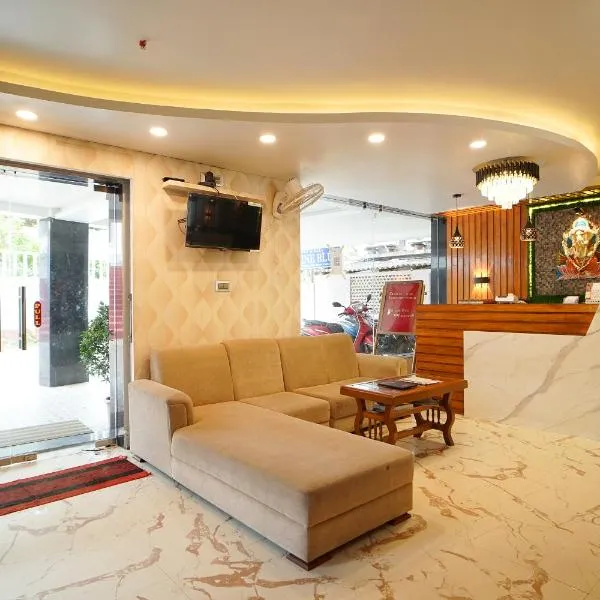 Hotel Marine Blue !! Beach Distance 50 MTS !!, hotel di Digha