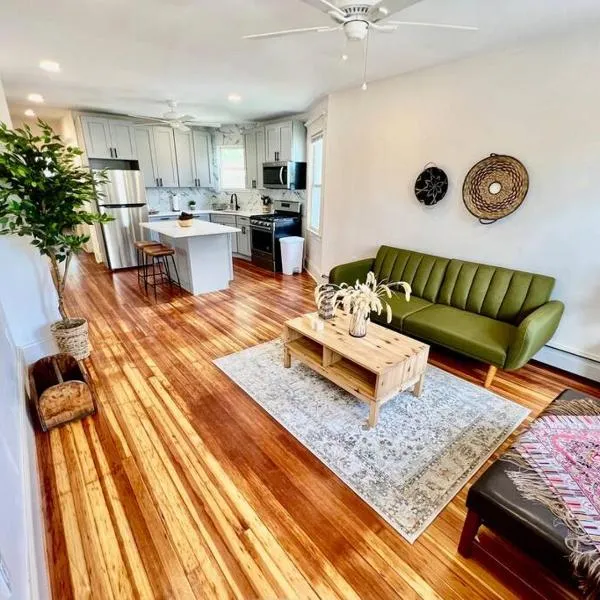 Modern Apartment - 3 Bedrooms, 2 Bathrooms, hotel v destinaci Port Richmond