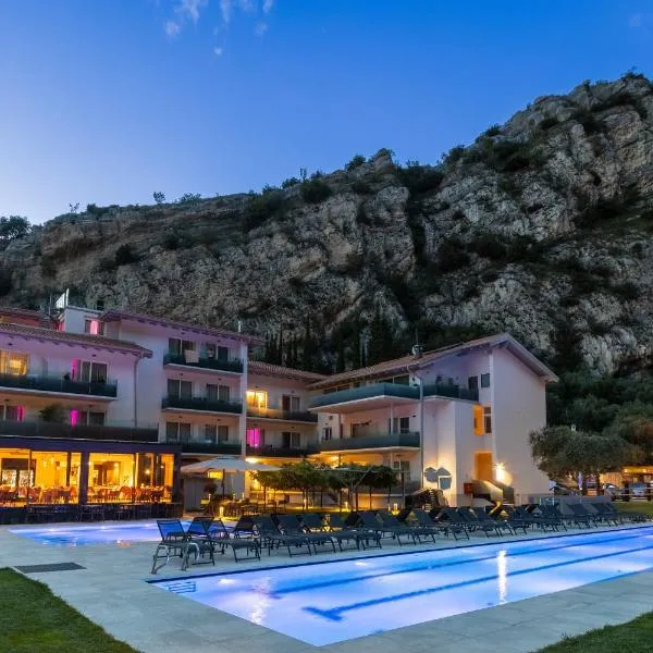 Aktivhotel Santalucia, hotel v destinaci Nago-Torbole