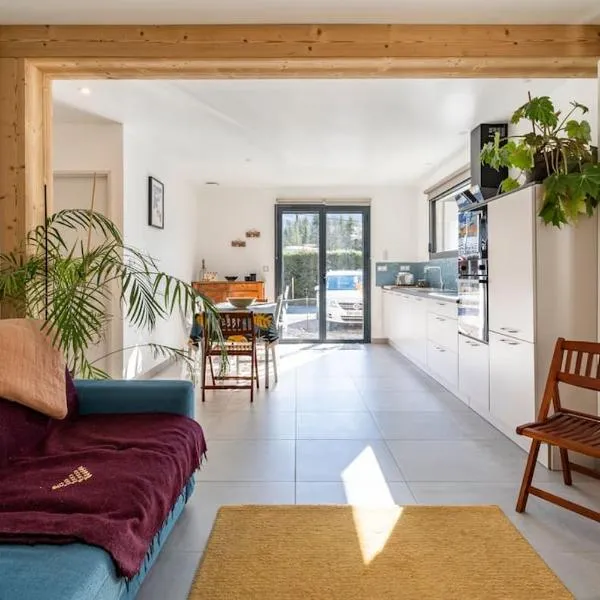Appartement Verchaix 5min de Samoens Vallée Giffre, hotel v destinácii Verchaix