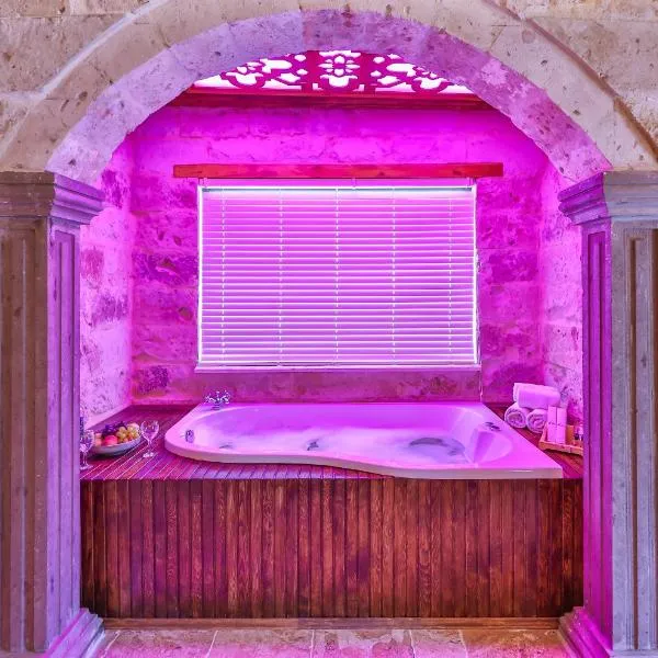 Noble Crown Stone House Cappadocia, hotel v destinaci Üchisar