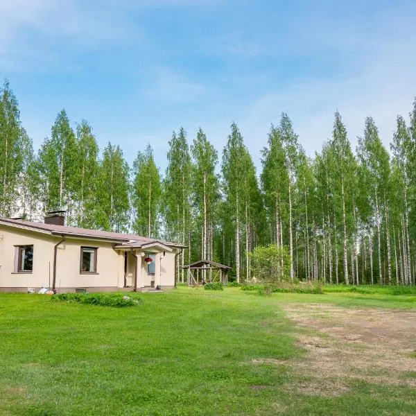 Patrikka Holiday Home, hotel in Ilomantsi