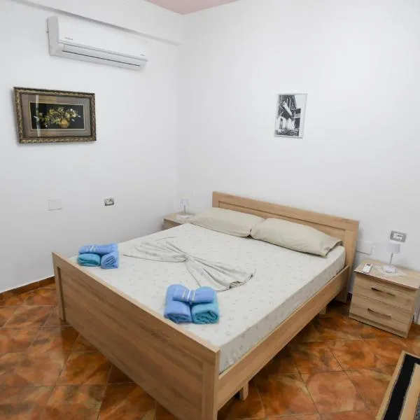 Guest House Flowers, hotel in Berat