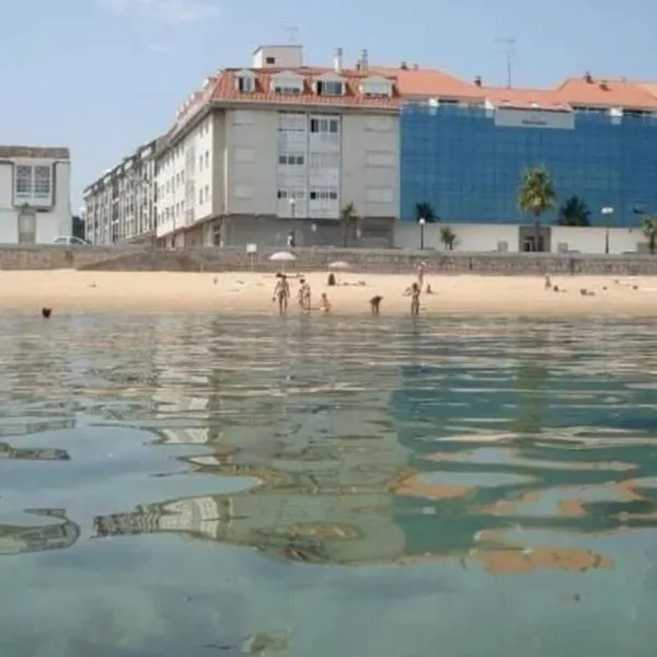 Playa arenal, hotel in Pobra do Caramiñal
