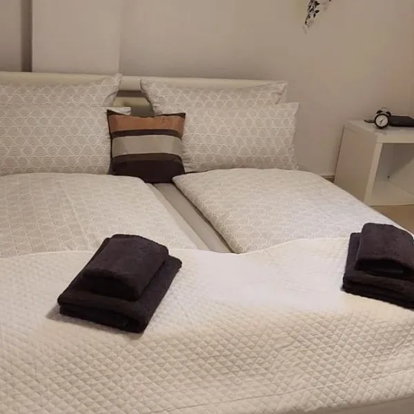 Viesnīca Ferienwohnung Bad Rotenfels pilsētā Gāgenava