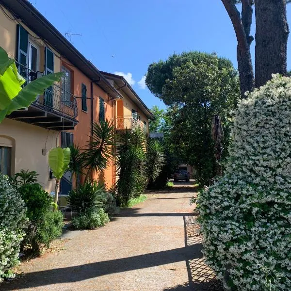 Vara Self Check in Private Parking, hotel v destinaci Ceparana