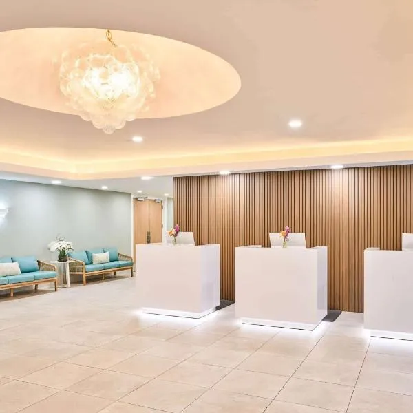 voco Sandpiper All-Inclusive Resort by IHG, hotel in North River Shores