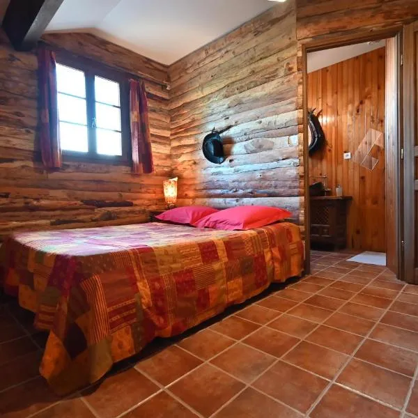 LES CHAMBRES DE L'OUEST, hotel v destinaci Longessaigne