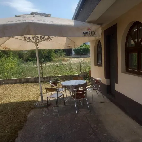 Still House, hotel in Ohrid