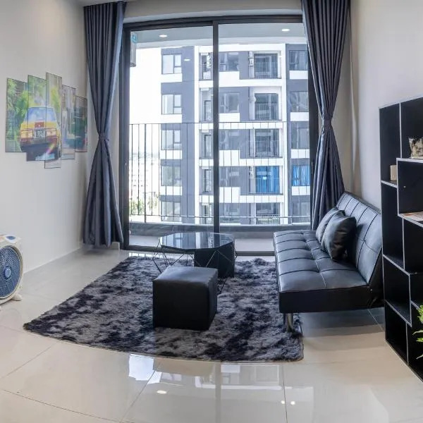 The Emerald Golf View Apartment - Smell House by Phuoc Nguyen, khách sạn ở Thuận An