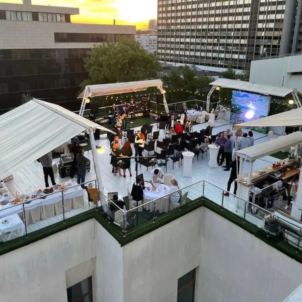 Royal Olympic Hotel, מלון בקייב