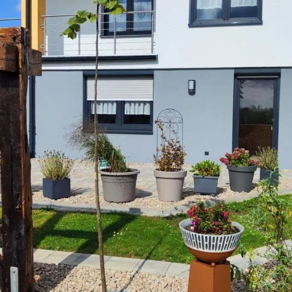 Ferienwohnung Berghaus, hotel v destinaci Nettersheim
