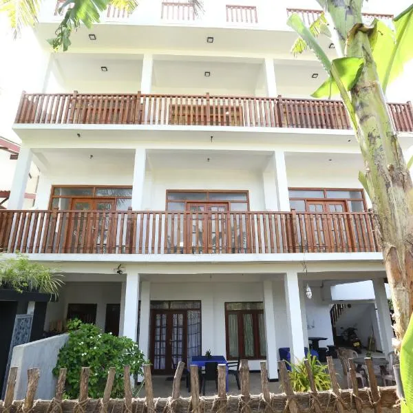 Sisi's Place, hotel v destinaci Bentota