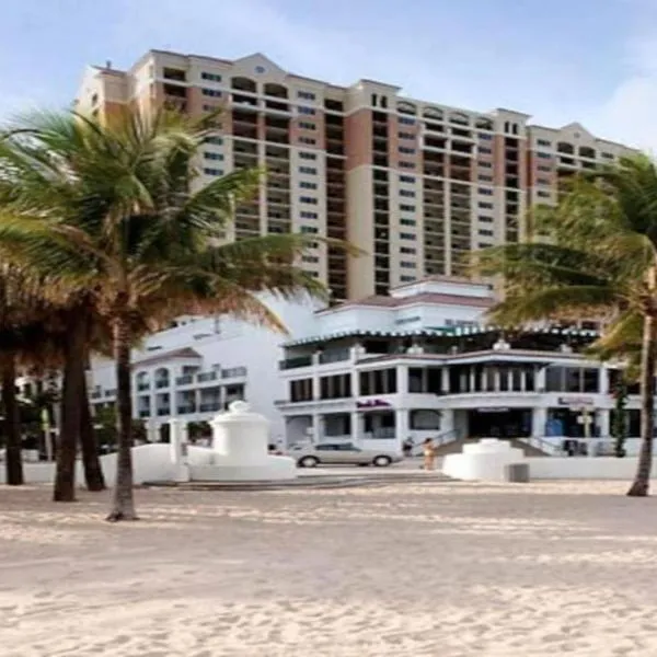 Marriott BeachPlace Towers Luxury Guest Room, hotel in Fort Lauderdale