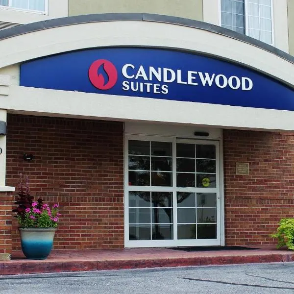 Candlewood Suites Fayetteville by IHG, hotel em Fayetteville