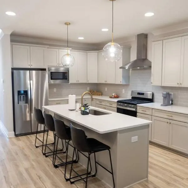 Auburn Family Oasis 3 Bedrooms 3 Bathrooms, hotel in Auburn