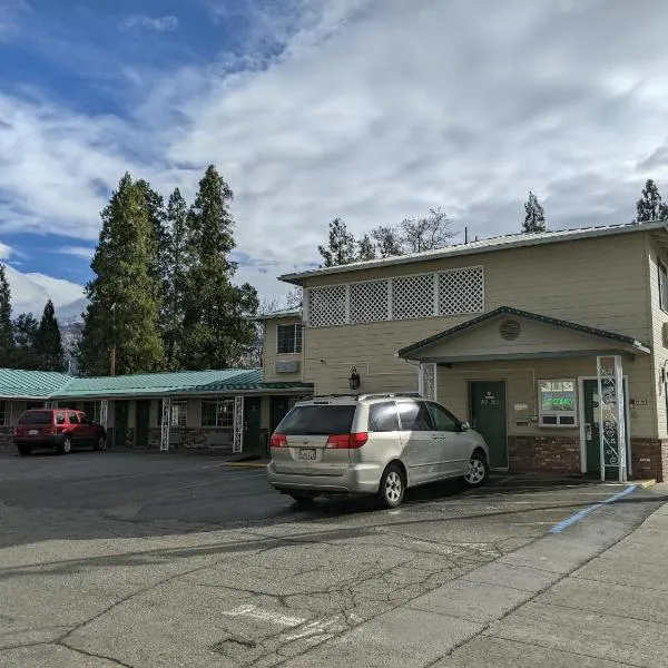Hi-Lo Motel, Cafe and RV Park, hotel v destinaci Weed