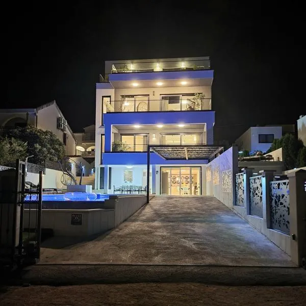 Villa Palace Al Nera, hotel v Trogiri