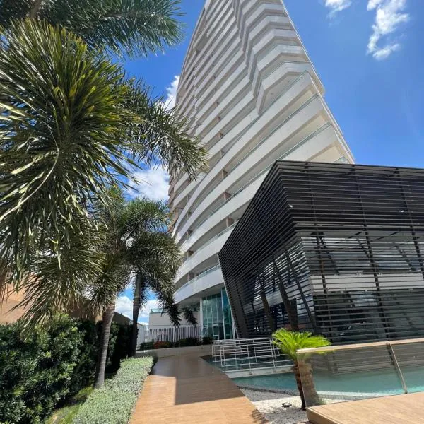 Apartamento confortável, localização extra -recepção 24h- Varanda com vista panorâmica, hotel in Juazeiro do Norte