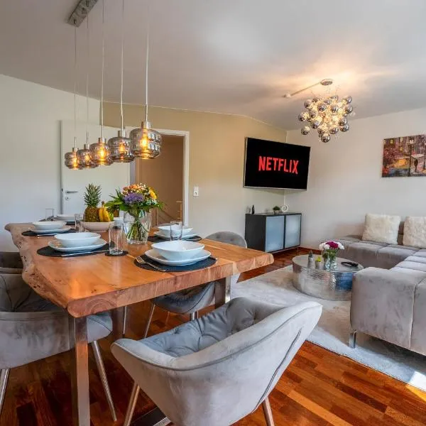 SCHLOSSBERG RESIDENCES - Markplatz City-Apartment, hotel em Weinheim