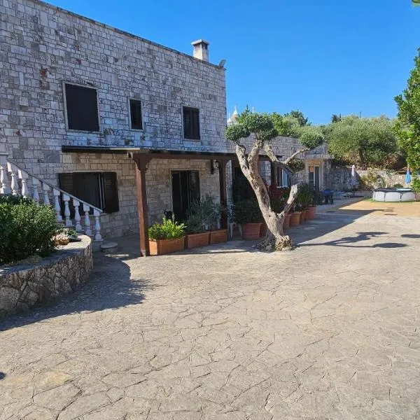 Casa DARIO, hotel in Locorotondo