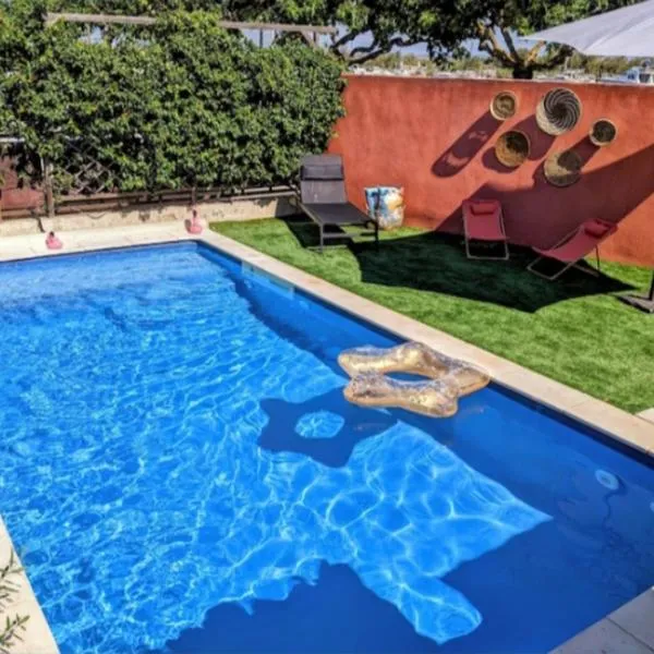 La Cabane des Mouts- Piscine -Clim, hôtel à Fleury