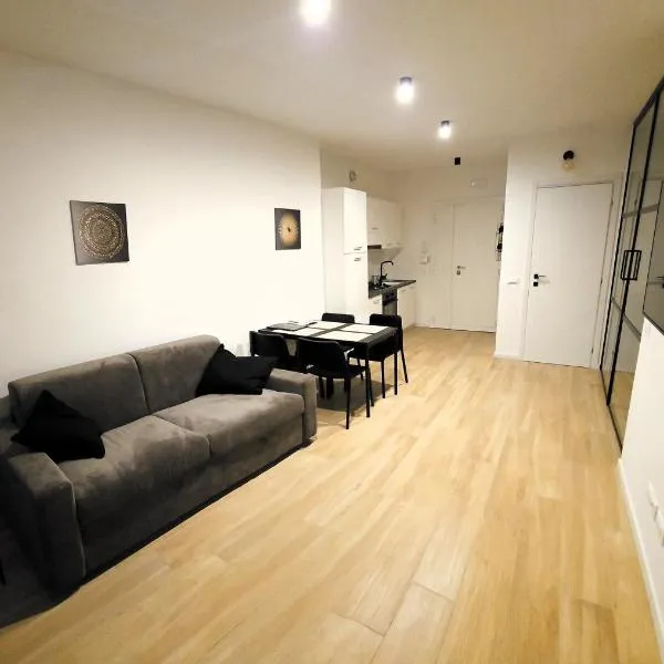 Lux Beach Apartment BLACK, hotel v destinaci Lido di Ostia