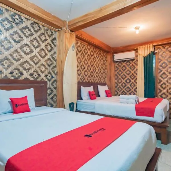 RedDoorz near Pantai Karang Hawu Pelabuhan Ratu, hotel v destinaci Pelabuhan Ratu