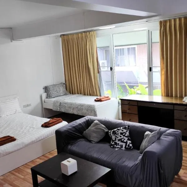 Doodle Lodge Bangkok、バンコクのホテル