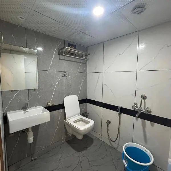 Hotel Rinza Residency photo 2