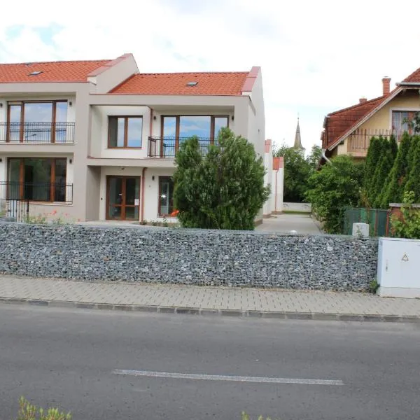 Mara Apartman Bük, hotel v Büku