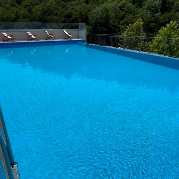 Hotel La Villa, hotel v destinaci Gjakove