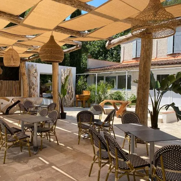 AUBERGE DES PINS, hotel em Bandol
