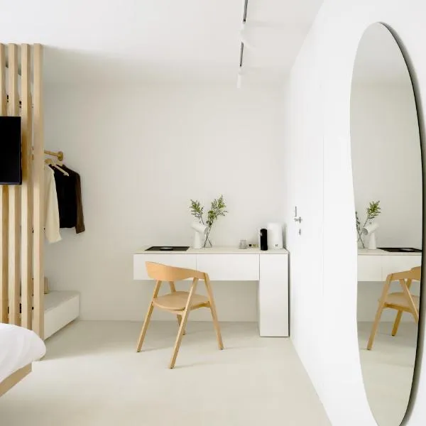 Hotel Hello Plovdiv - Free Parking and Pet Friendly, khách sạn ở Plovdiv