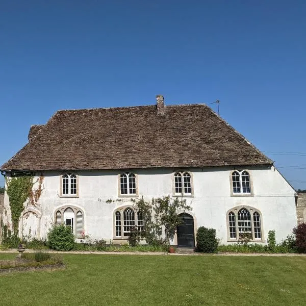 Large Manor House near Bath: Trowbridge şehrinde bir otel