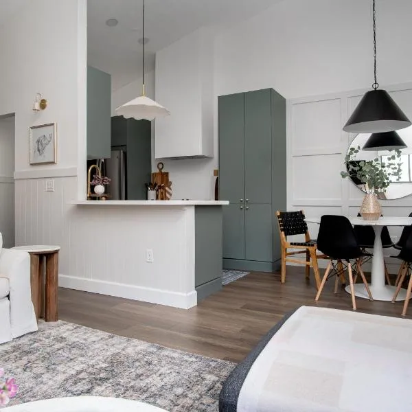 High design & coziest comforts, hotel in Gainesville
