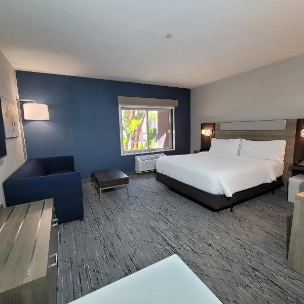 Holiday Inn Express San Diego South - Chula Vista by IHG, хотел в Чула Виста