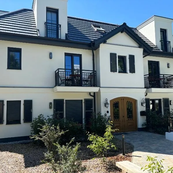 OstseeVilla Seebad Ahlbeck Ferienwohnungen, hotel v destinaci Ahlbeck