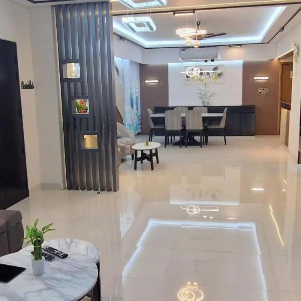 Elegant Secured Family Apartment with Open Space, hotel v destinaci Dháka