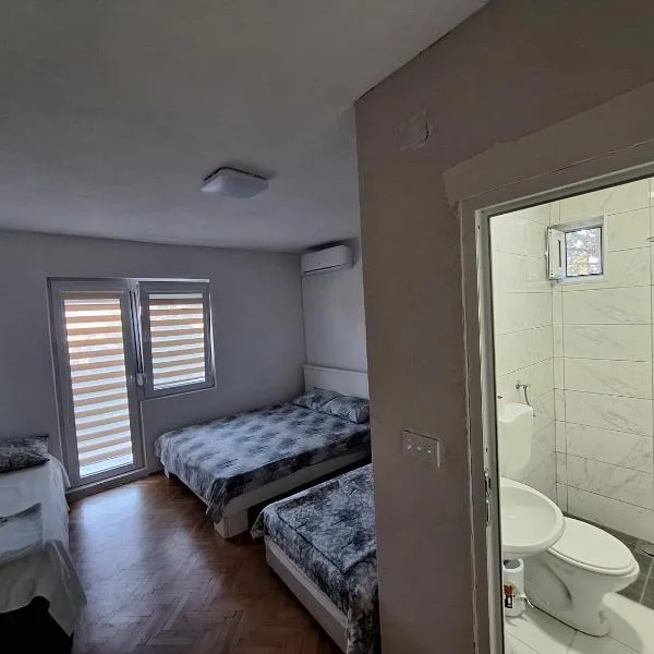 Home away from home, hotel in Star Dojran
