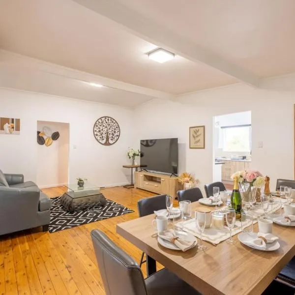 Peaceful 3Beds Affordable Home near BNE Airport, hotel in Brisbane