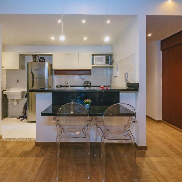 Quarto e sala a 250m da Praia do Porto da Barra - Foto 3