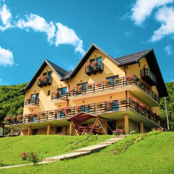 Casa Izvoarelor a piece of heaven, khách sạn ở Predeluţ