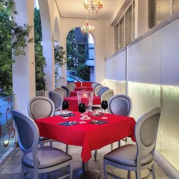 Coelho Beach Hotel, khách sạn ở Gatteo a Mare